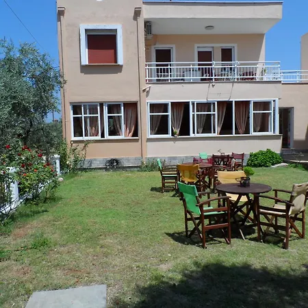 Aparthotel Amarilia 3*