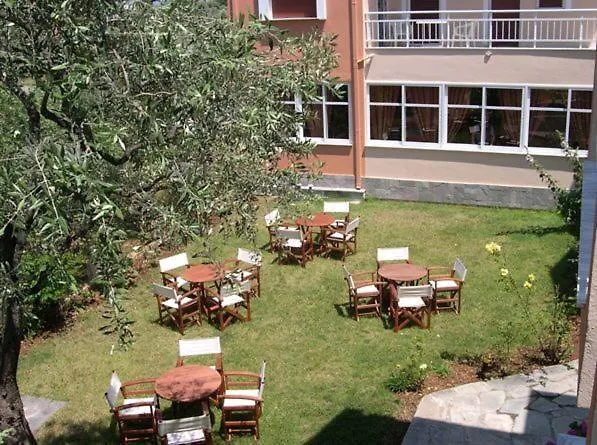 Amarilia Skala Rachoni (Thasos)